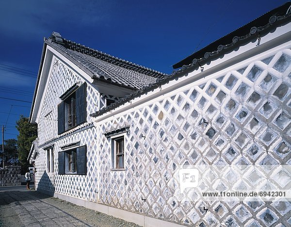 House with Namako wall  Shizuoka Prefecture  Honshu  Japan