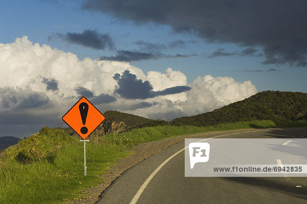 Straßenschild  neuseeländische Nordinsel  Neuseeland
