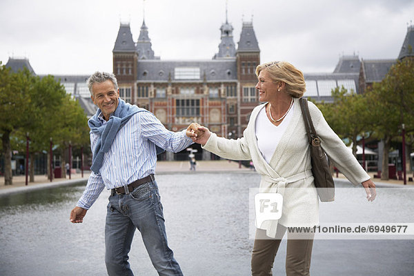 Couple at Rijksmuseum  Amsterdam  Netherlands
