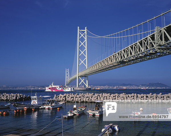 Akashi Kaikyo bridge  Hyogo Prefecture  Honshu  Japan