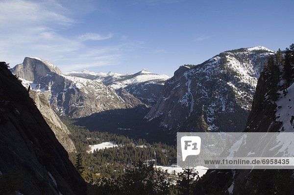 Vereinigte Staaten von Amerika  USA  Kuppel  folgen  Tal  Yosemite Nationalpark  Kalifornien  Kuppelgewölbe  Hälfte