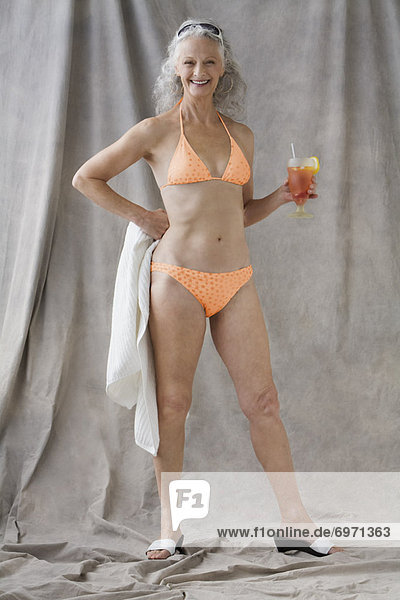 Portrait  Frau  Bikini  reifer Erwachsene  reife Erwachsene  Kleidung