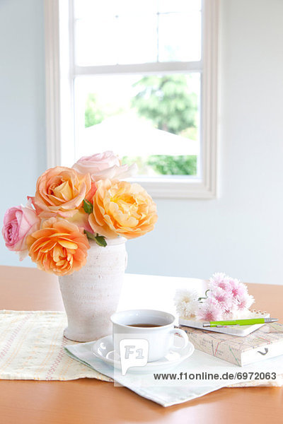 Tasse Rose Blumenvase Kaffee