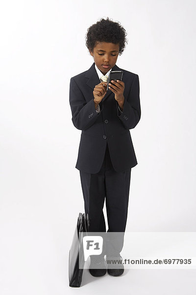 Handy  hoch  oben  benutzen  Geschäftsmann  Junge - Person  klein  Kleidung
