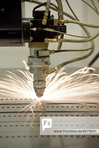 schneiden  Maschine  Laser  Metall