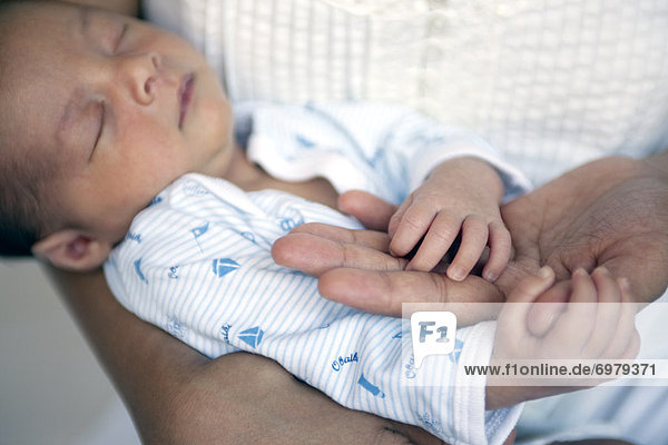 Neugeborenes  neugeboren  Neugeborene  halten  schlafen  Mutter - Mensch  Baby