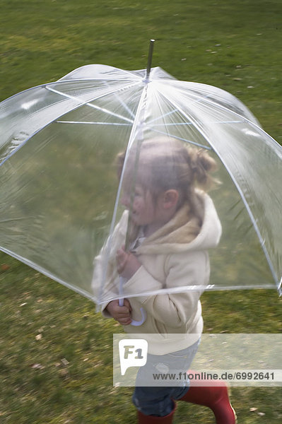 Regenschirm  Schirm  klein  Mädchen