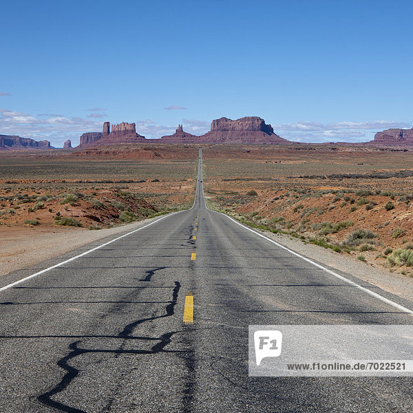 leer  passen  Landschaft  Fernverkehrsstraße  Wüste  Öde