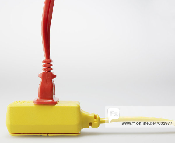 Electrical Cord in Yellow Plug