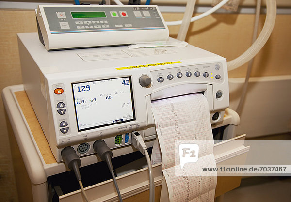 Krankenhaus  Gerät  Herzschlag  Embryonenhaltung  Überwachung