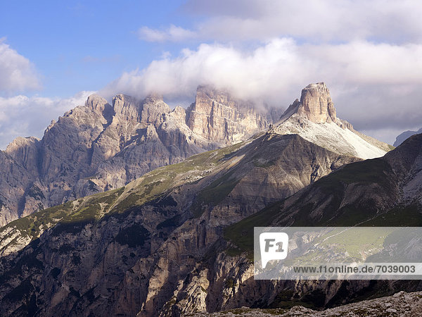 Dolomiti di Sesto National Park  Sexten Dolomites  Hochpustertal  High Puster Valley  South Tyrol  Italy  Europe