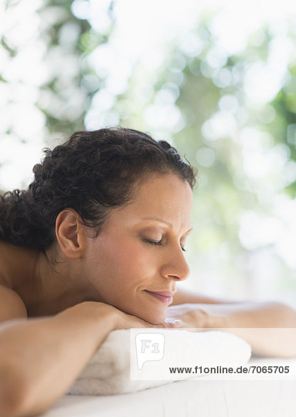 Frau Entspannung im Spa