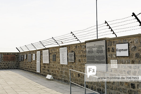 Denkmal Europa Konzentration camping Nostalgie Österreich Oberösterreich Klagemauer