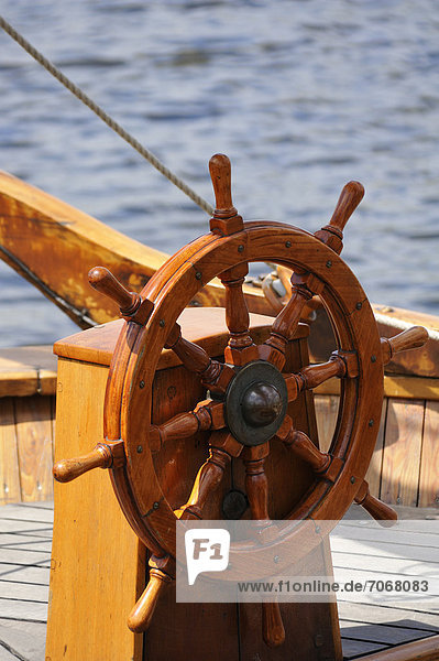 Steering wheel on an old sailing boat  Museumshafen museum harbor  Greifswald  Mecklenburg-Western Pomerania  Germany  Europe