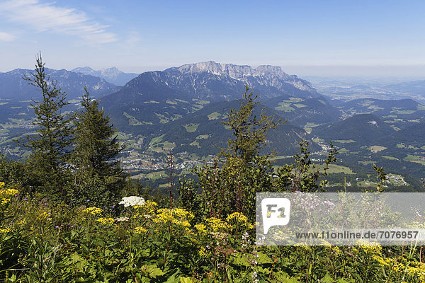 Blick vom Kehlstein zum Untersberg  rechts Salzachtal  Berchtesgaden  Berchtesgadener Alpen  Oberbayern  Bayern  Deutschland  Europa