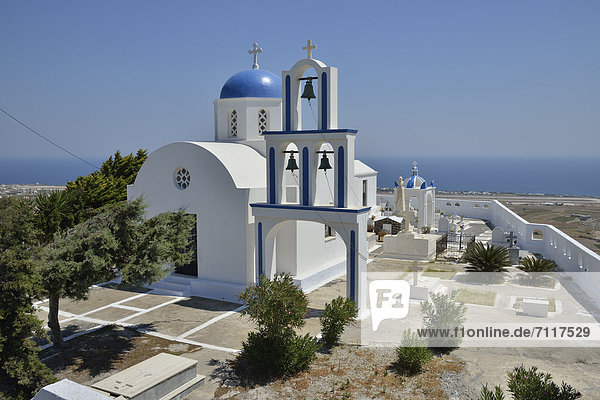 Alte Kirche von …xo Goni·  typische Kykladen-Architektur  Santorin  Kykladen  griechische Insel  Griechenland  Europa
