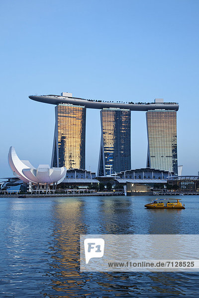 Urlaub  Reise  Hotel  Architektur  Casino  Asien  Marina Bay Sands  Singapur  Tourismus