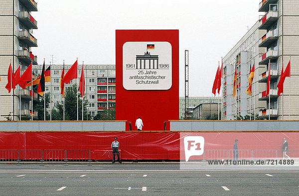 Berlin Hauptstadt Europa Wand Gebäude Straße Jubiläum Parade