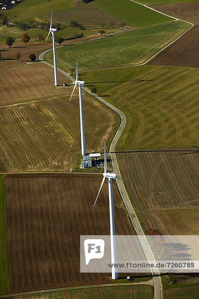 Windturbine Windrad Windräder Europa Feld 3 Engen Deutschland Hegau Baden-Württemberg