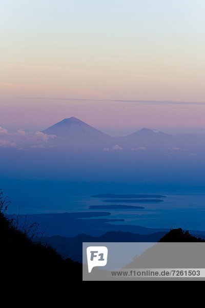 nehmen  Sonnenuntergang  über  3  Berg  Südostasien  Asien  Indonesien  Lombok
