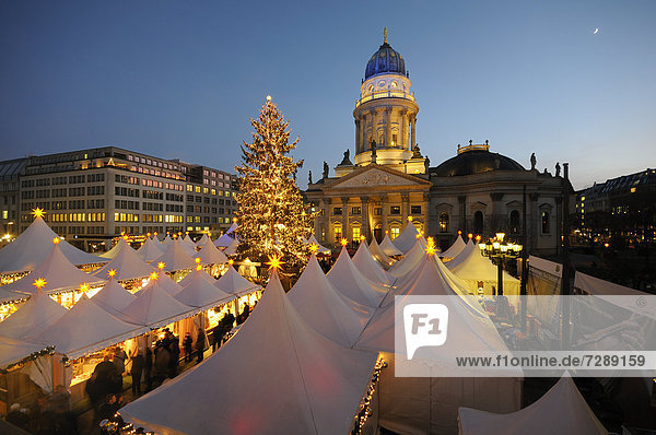 Christmas market at the Gendarmenmarkt  Berlin  Germany