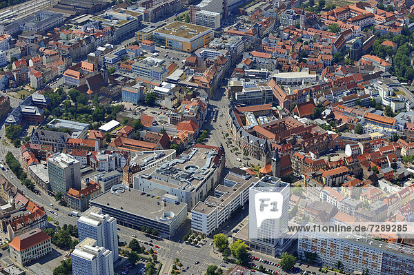 Luftaufnahme  Juri-Gagarin-Ring und Anger mit Hauptpost  Kaufmannskirche  Hotel Radisson und Karstadt  Erfurt  Thüringen  Deutschland  Europa