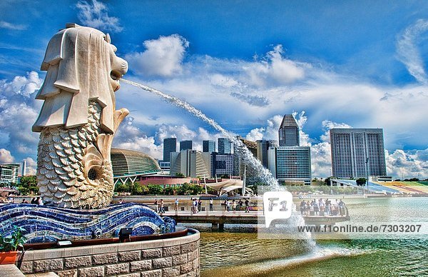 Singapore  Singapore city  Downtown with famous Lion  Merlion and skyline of city in Fullerton Area of Clarke Quay area