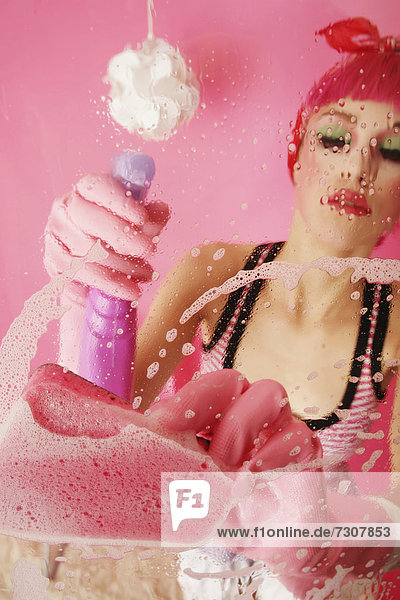 Spring-cleaning in pink