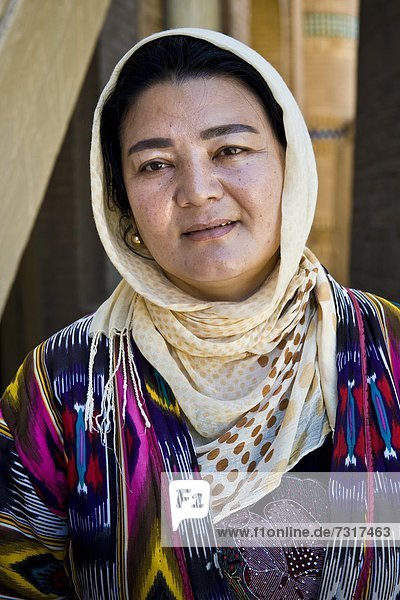 Frau  Usbekistan