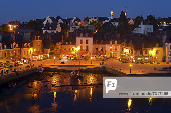 Hafen Frankreich Europa Großstadt Fluss blau Abenddämmerung Stunde alt