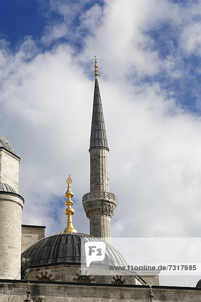 Minarette und Kuppeln der Sultan-Ahmed-Moschee  Camii  oder Blaue Moschee  Sultanahmet  Altstadt  UNESCO-Weltkulturerbe  Istanbul  Türkei  Europa