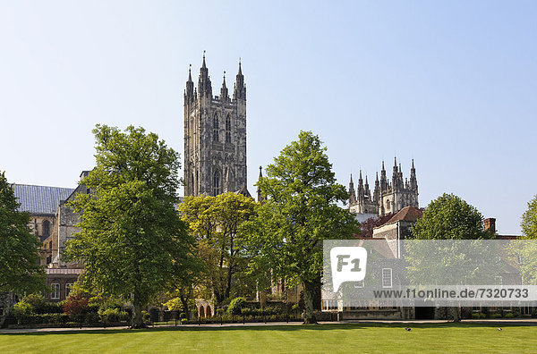 Kathedrale von Canterbury  Park in der Domfreiheit  Region Südostengland  Verwaltungsgrafschaft Kent  England  Großbritannien  Europa