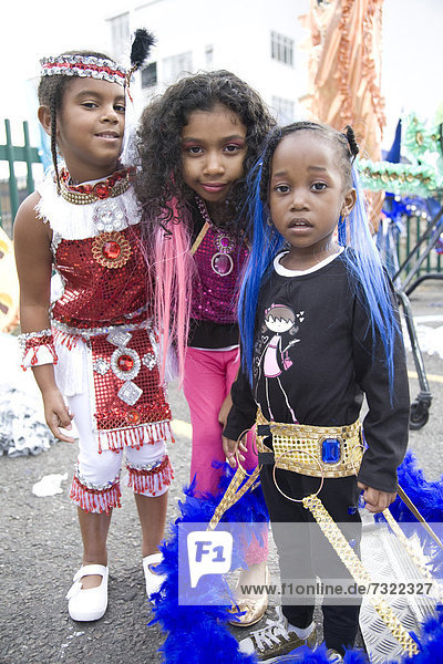 Großbritannien  klein  Hügel  London  Hauptstadt  Karneval  3  Mädchen  Kostüm - Faschingskostüm  England