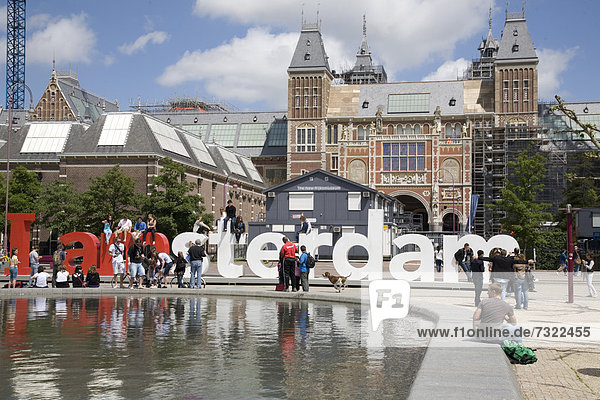 Amsterdam  Hauptstadt  Niederlande  Museumplein  neu  Reichsmuseum