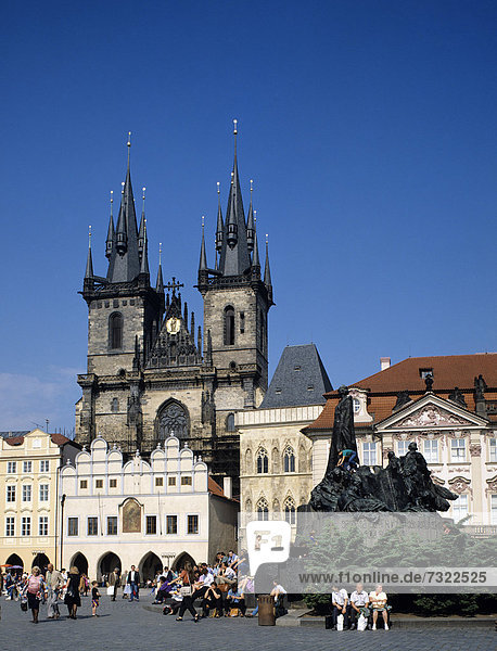 Prag  Hauptstadt  Stadt  Kirche  Quadrat  Quadrate  quadratisch  quadratisches  quadratischer  Tschechische Republik  Tschechien  Tyn  alt