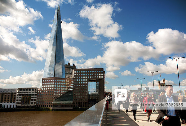 überqueren  Gebäude  London  Hauptstadt  Brücke  Glasscherbe  England