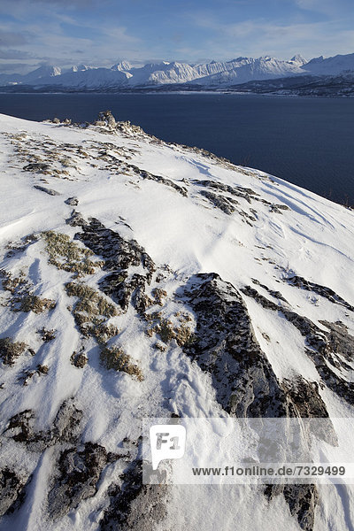 Svarthamartinden im Winter  Tromsö  Norwegen  Europa