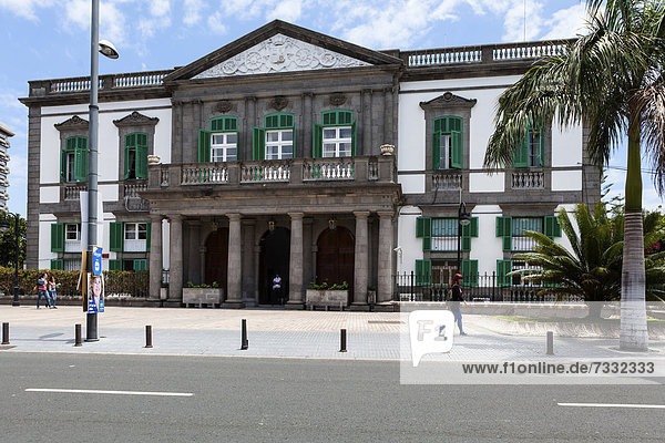 Militärgebäude an der Plaza de la Feria  Las Palmas  Gran Canaria  Kanarische Inseln  Spanien  Europa  ÖffentlicherGrund