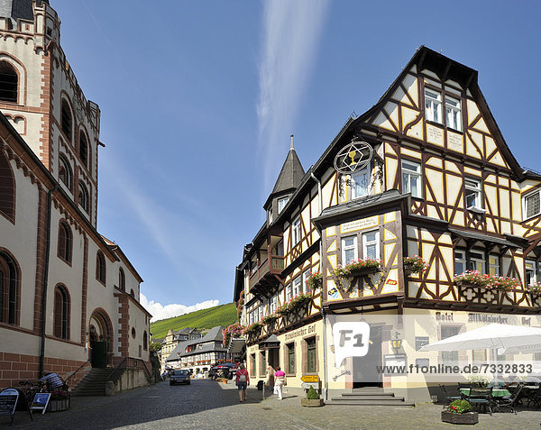 Europa Hotel UNESCO-Welterbe Bacharach Deutschland links Rheinland-Pfalz rechts