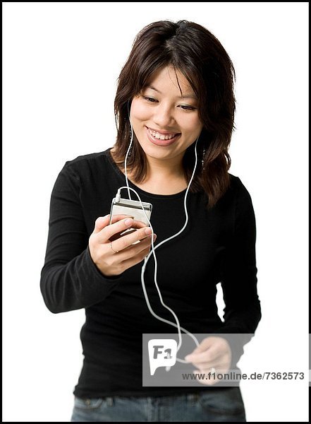 Frau  zuhören  Kopfhörer  Musik
