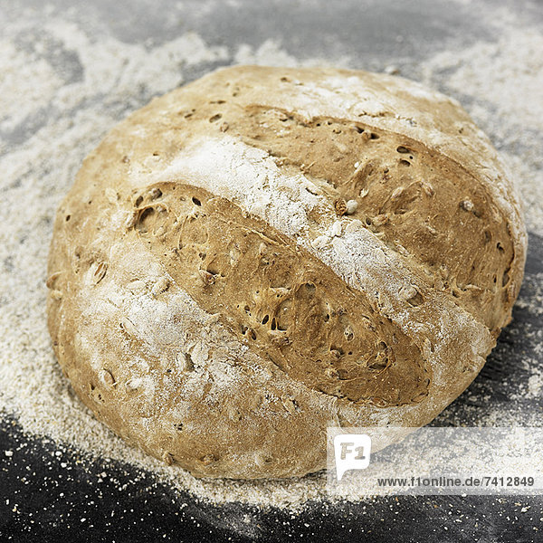 Nahaufnahme von frisch gebackenem Brot