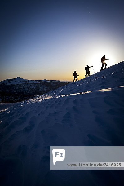 Schönheit  Silhouette  Beleuchtung  Licht  Sonnenaufgang  unbewohnte  entlegene Gegend  Ski  3