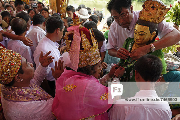 Ceremony of Washing the Nats' Statues  Yadanagu Nats Festival  Amarapura  Mandalay Division  Republic of the Union of Myanmar (Burma)  Asia