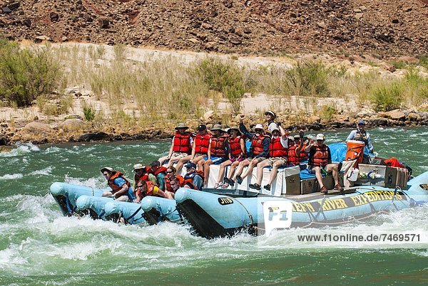 Vereinigte Staaten von Amerika  USA  Wasser  Ehrfurcht  Fluss  Nordamerika  Arizona  Schlucht  Colorado  Rafting