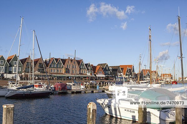 Volendam harbour  North Holland Province  The Netherlands (Holland)  Europe
