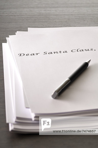 Note Paper and Pen  Letter to Santa Claus