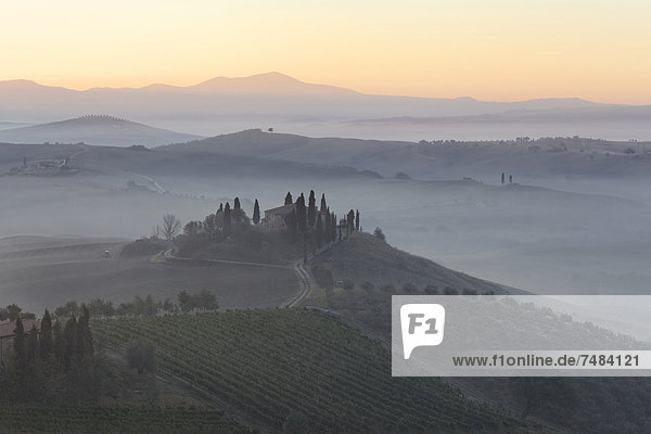 Europa Italien UNESCO-Welterbe Morgenstimmung Provinz Siena