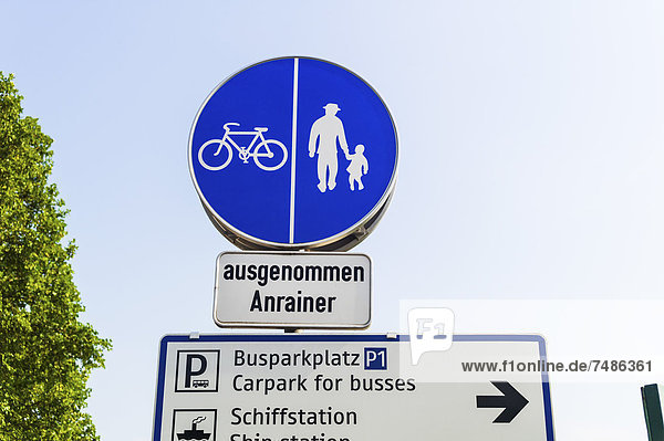Österreich  Straßenschild für Radfahrer und Fußgänger