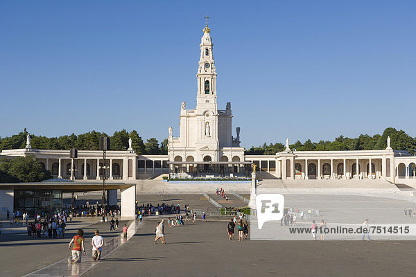 Panoramic view of the Sanctuary of Our Lady of Fatima with the Chapel of the Apparitions  the Basilica of Our Lady of the Rosary and pilgrims  Fatima  Ourem  Santarem  Portugal  Europe