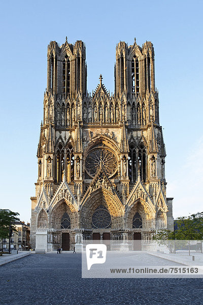 Cathedral of Notre Dame  Reims  Via Francigena  department of Marne  Champagne-Ardenne region  France  Europe